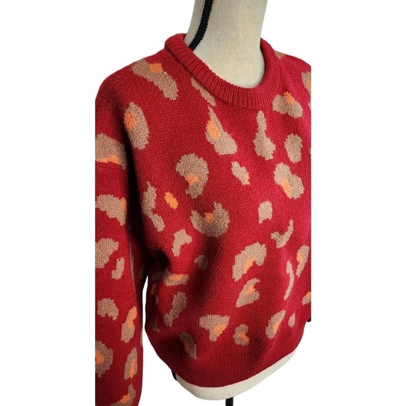 NWT Goodnight Macaroon Pullover Animal Print Boxy Soft Sweater Size Large - Picture 2 of 8